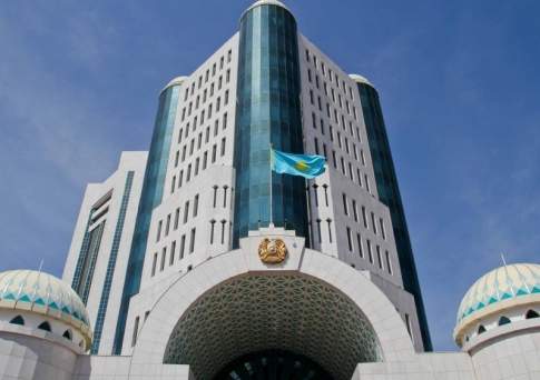 Парламента РК принял поправки по вопросам регулирования земельных отношений